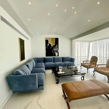 Penthouse Luxury Apartment