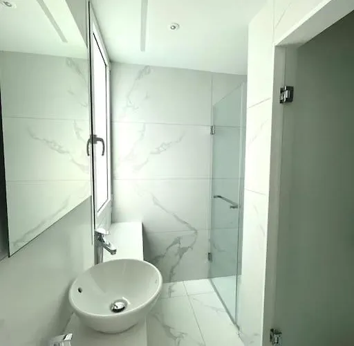 Penthouse Luxury * 尼科西亚